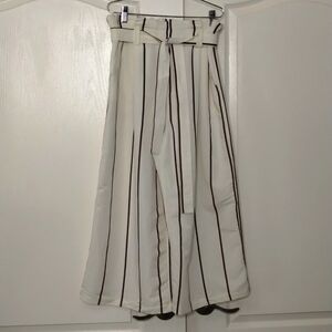 A New Day Women's Medium Wide Leg Cream Burgundy Cropped Pants